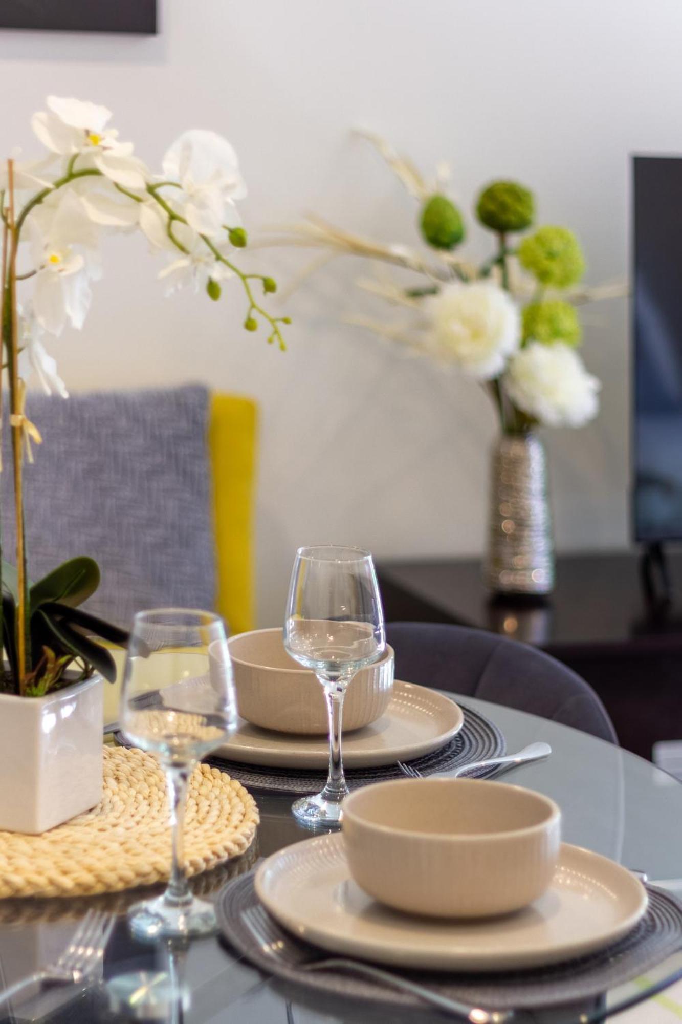 Central Escape On Cashel Street 2 Bed 2 Bath Christchurch Extérieur photo